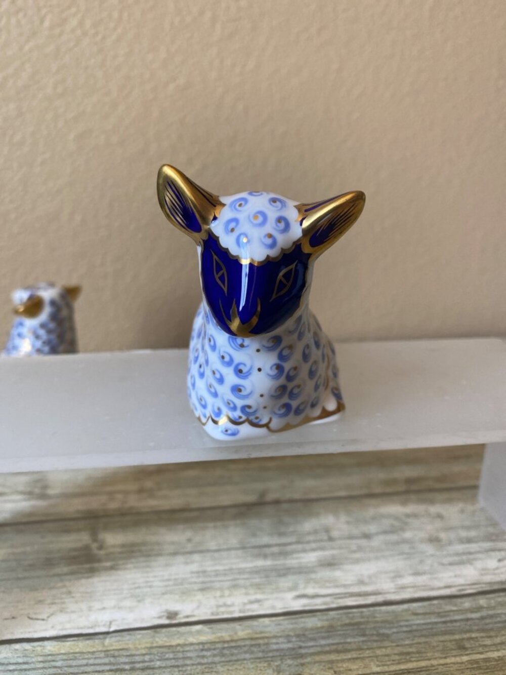Set of 2 1994 Royal Crown Derby Imari Ram and Lamb Paperweights w/Gold Stopper - Picture 7 of 15